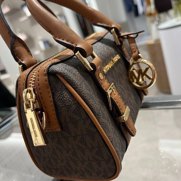 *Original Packing* Bedford Legacy Extra-Small Brown/Acorn Duffel Crossbody - Picture 11 of 17
